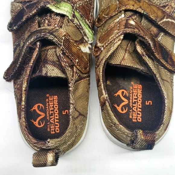 Bill Jordan's Realtree Canvas Sneaker - Picture 4 of 4